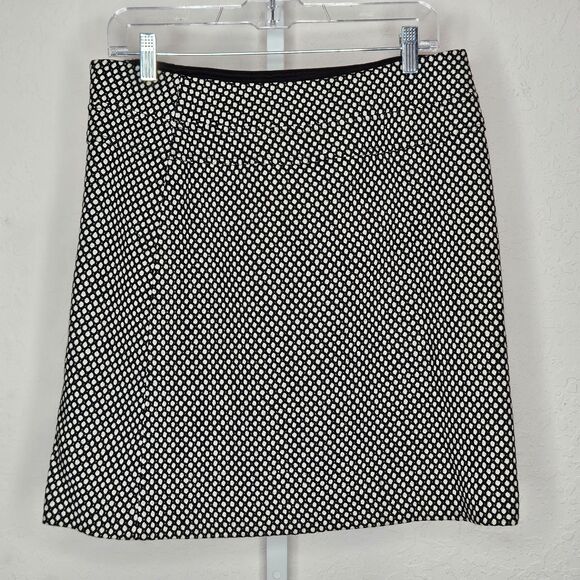 Talbots Petites Wool Skirt Black White Polka Dot Button Detail Lined Size 8P - Picture 4 of 6